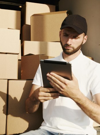 Інтеграція обліку продажів і логістики — синхронізація NovaPoshta API.